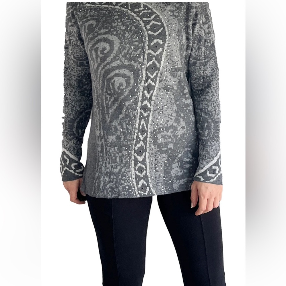 New Chico’s Ishani Gray Sweater rhinestone sparkling pullover Chico’s top